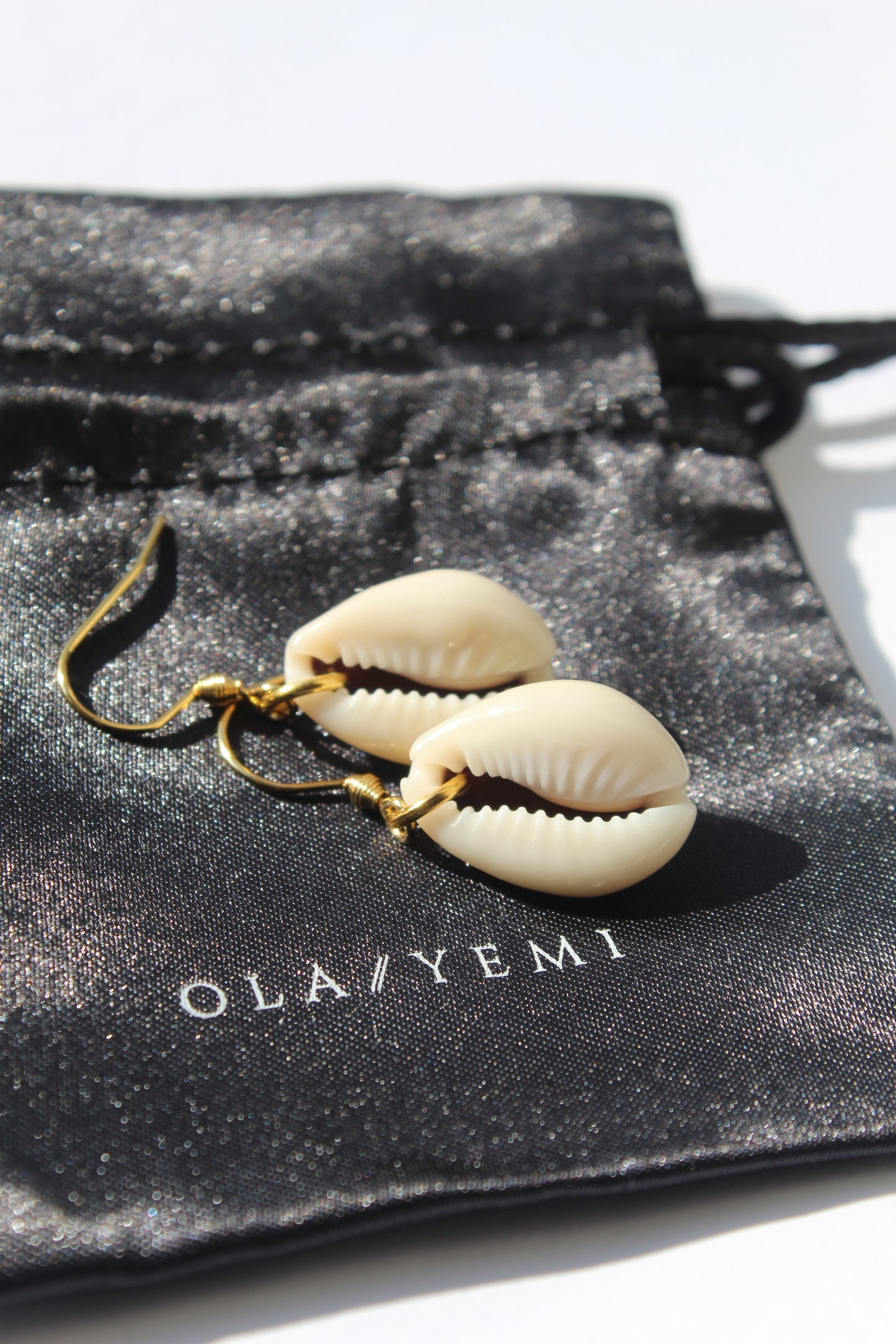 Nala || Cowrie Shell Earrings