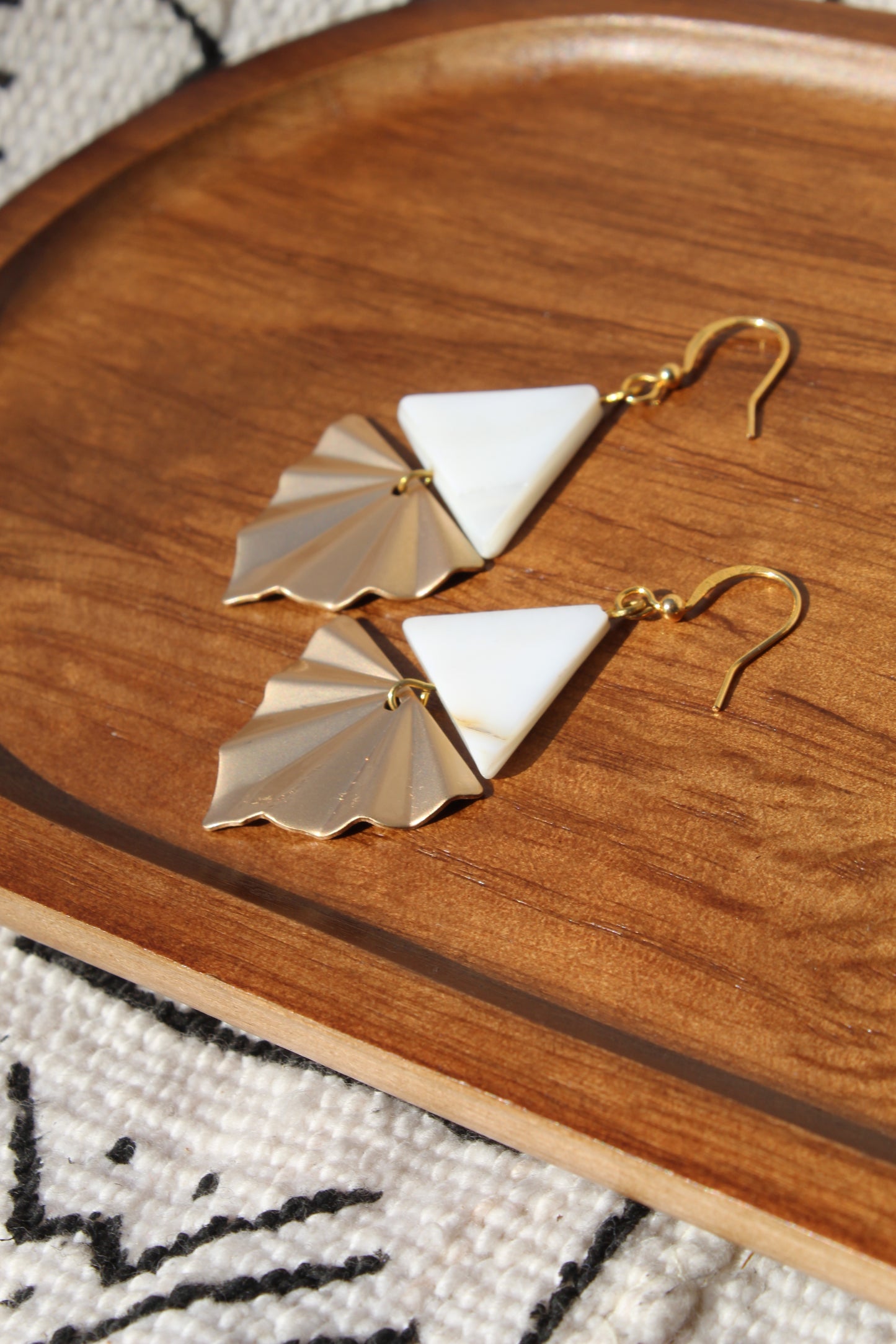 Zawadi || Gold Fan Shell Earrings