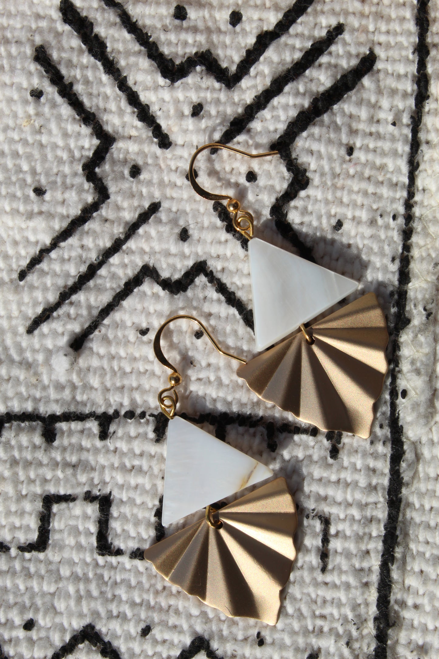 Zawadi || Gold Fan Shell Earrings