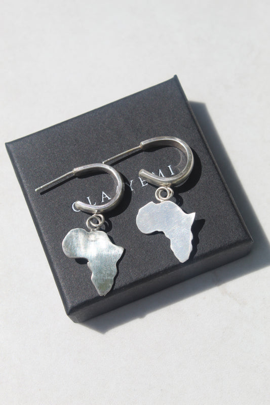 Folami || Africa Hoop Earrings