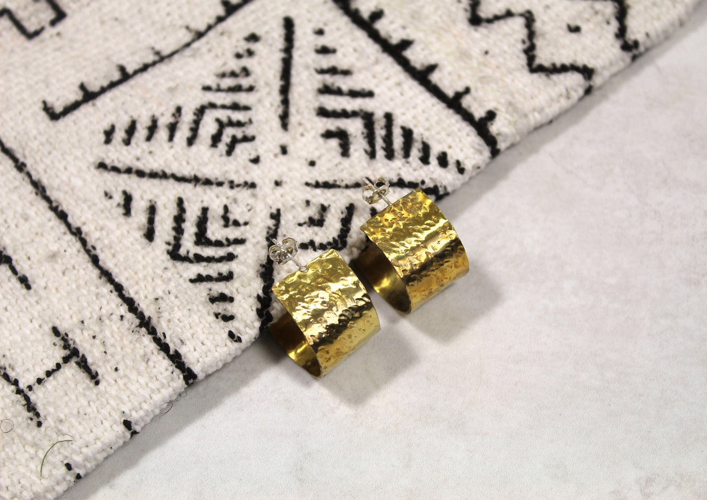 Jabari || Chunky Hoop Earrings