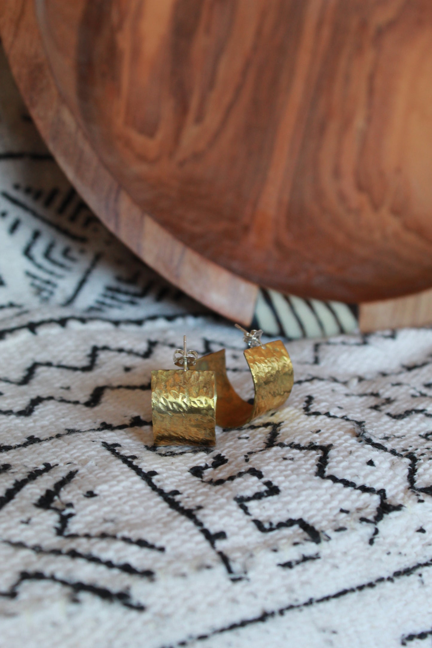 Jabari || Chunky Hoop Earrings