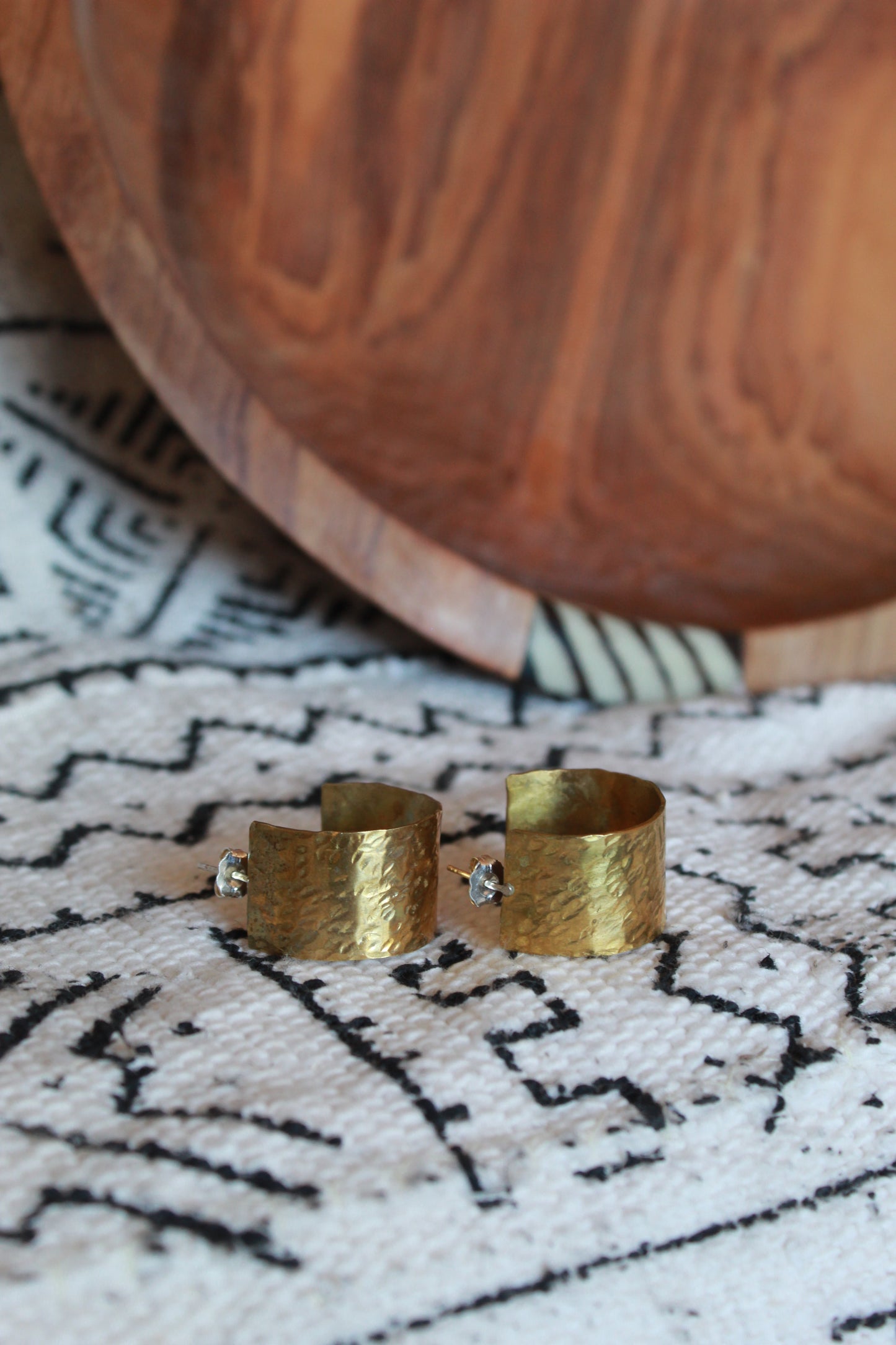 Jabari || Chunky Hoop Earrings