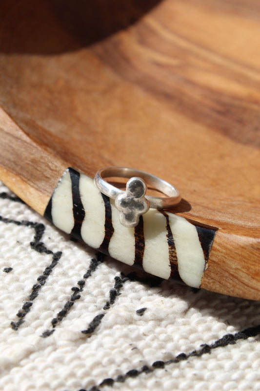 Kamari || Silver Abstract Ring