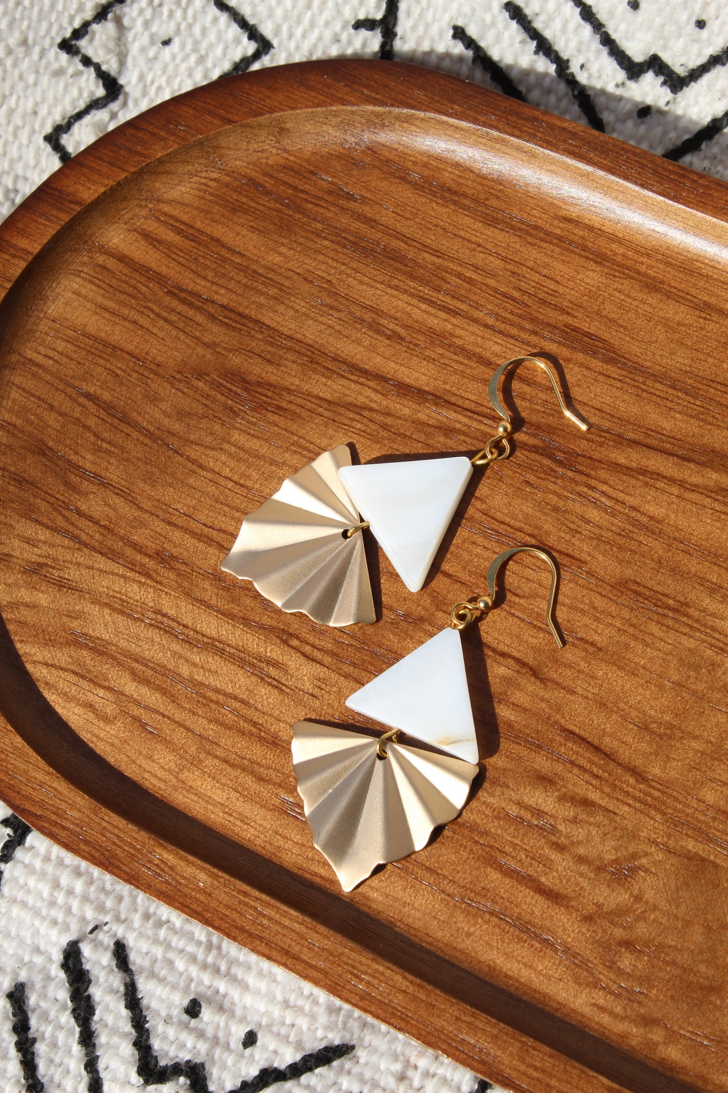 Zawadi || Gold Fan Shell Earrings