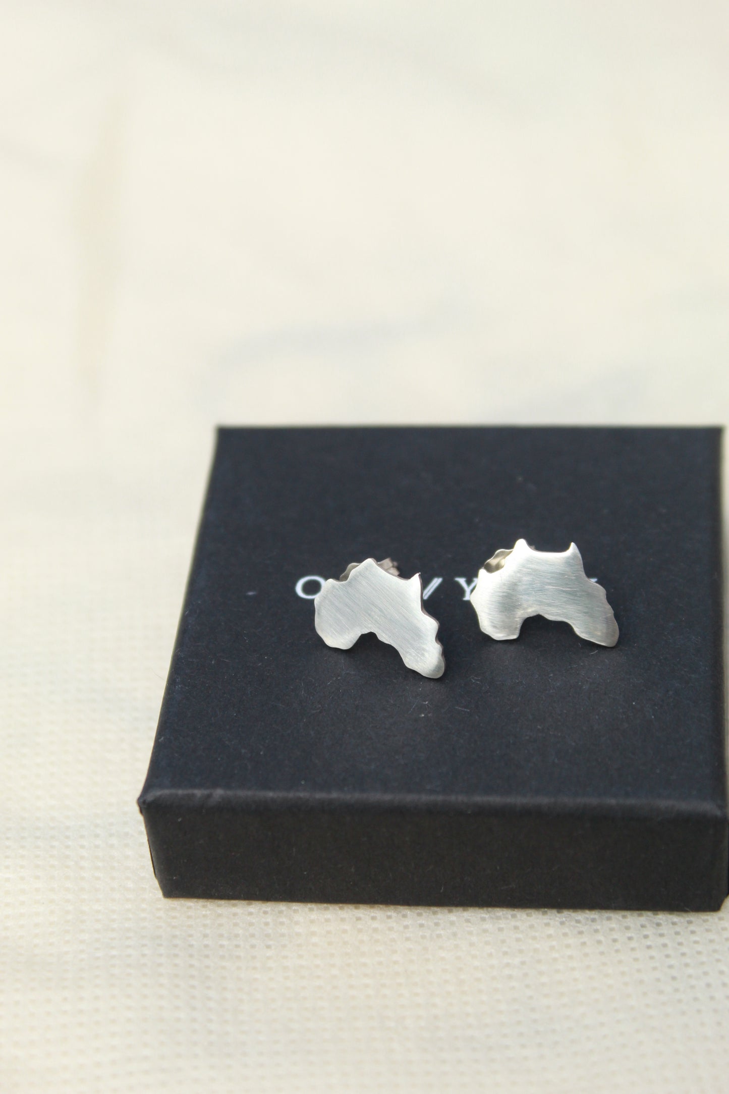 Isatu || Africa Stud Earrings