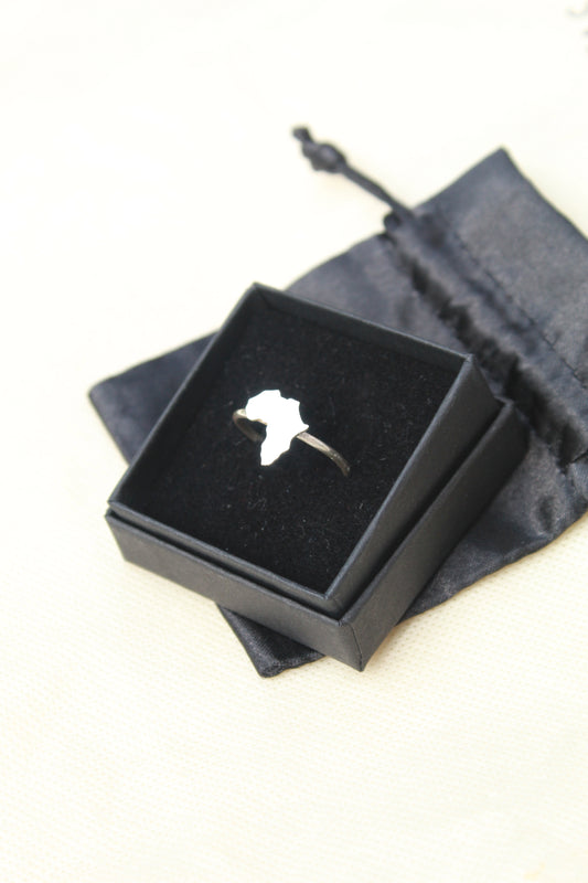 Mama Africa || Small Silver Africa Ring